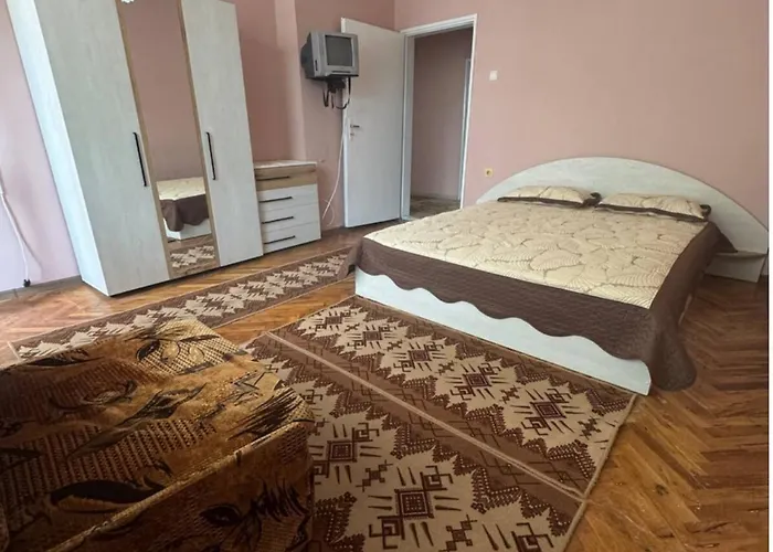 דירה Anastasiya's Flat